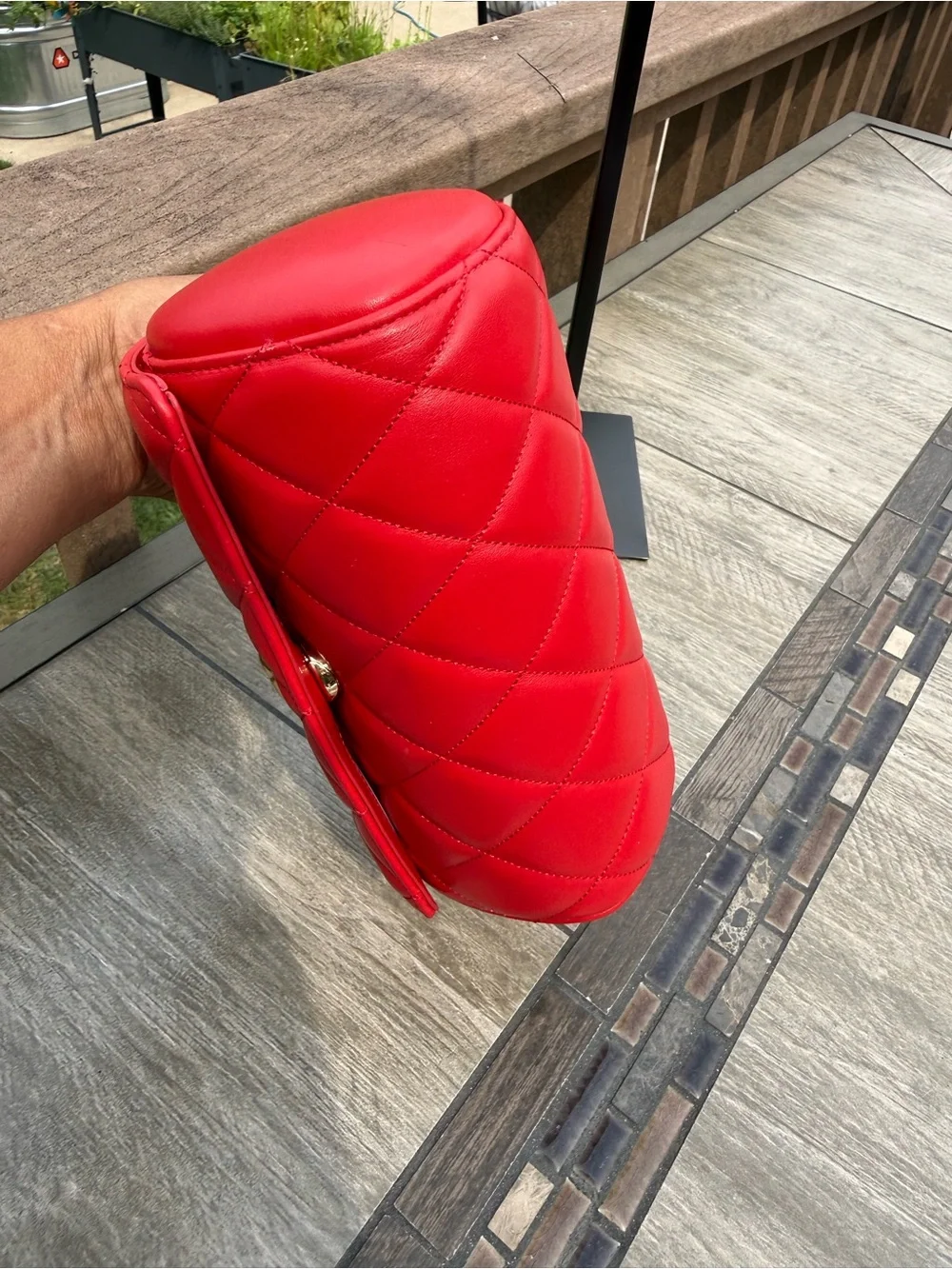 NWOT Kate Spade New York Heart Barrel Quilted Crossbody Bag Ruby Red Novelty